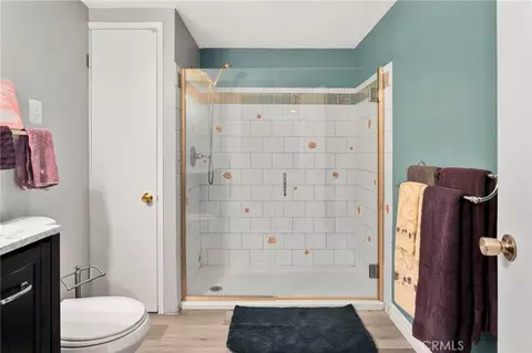 Bath - 720 Starlight St, Barstow, CA 92311 photo 5 of 8