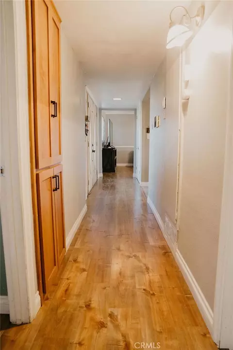 Entry Way - 1240 E Navajo, Barstow, CA 92311 photo 3 of 4