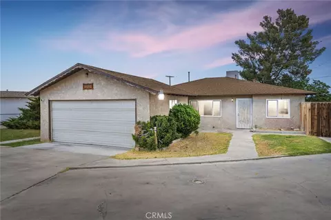 2567 Perth Ct, Barstow, CA 92311