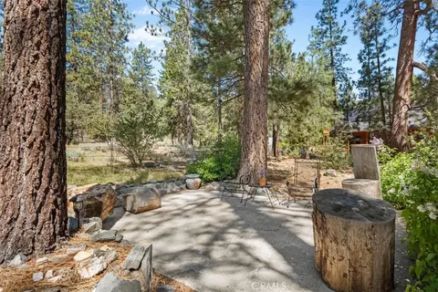 Exterior - 5632 Oak St, Wrightwood, CA 92397 photo 11 of 13