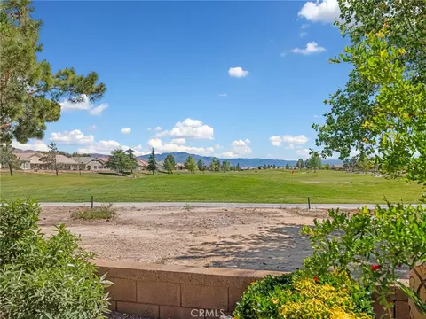 Exterior - 10812 Katepwa St, Apple Valley, CA 92308 photo 8 of 10