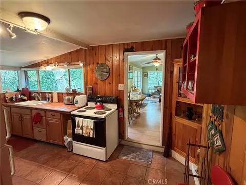 Kitchen - 14169 Pollard, Lytle Creek, CA 92358 photo 1 of 6