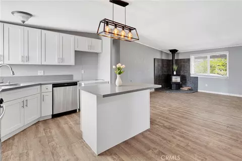 8074 Mira Mar Rd, Phelan, CA 92371