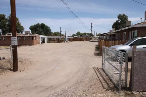 Exterior - 35421 Mojave, Daggett, CA 92327 photo 3 of 10