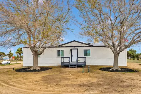 6450 Maricopa Rd, Phelan, CA 92371 photo 2