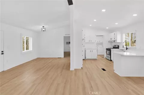 6450 Maricopa Rd, Phelan, CA 92371 photo 5