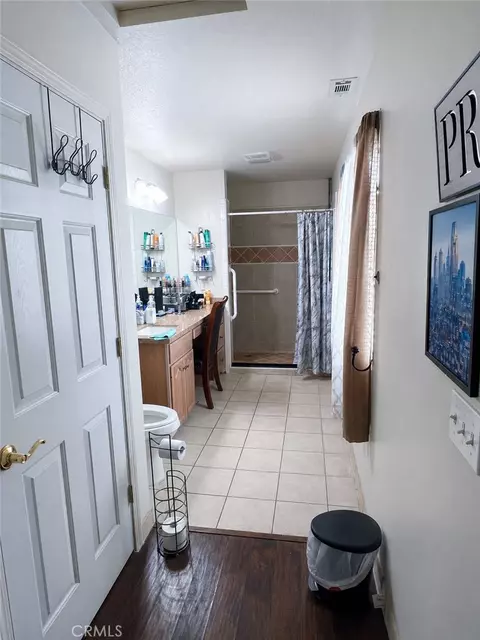 Bath - 16258 Chiwi, Apple Valley, CA 92307 photo 4 of 4