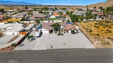 View/Area - 16258 Chiwi, Apple Valley, CA 92307 photo 6 of 8