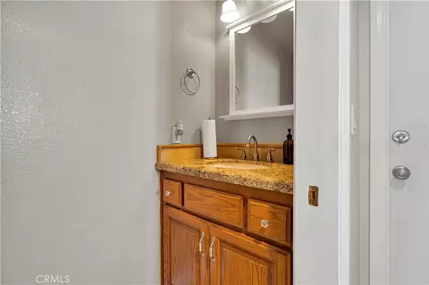 Bath - 16258 Chiwi, Apple Valley, CA 92307 photo 1 of 4