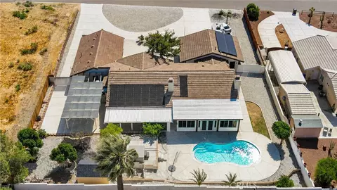 View/Area - 16258 Chiwi, Apple Valley, CA 92307 photo 1 of 8