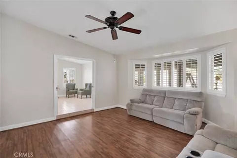 Living - 16258 Chiwi, Apple Valley, CA 92307 photo 2 of 4