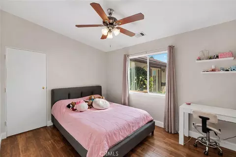 Bedroom - 16258 Chiwi, Apple Valley, CA 92307 photo 2 of 5