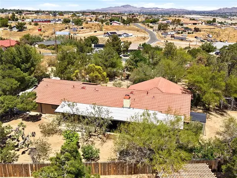 View/Area - 18595 Verano, Hesperia, CA 92345 photo 1 of 3