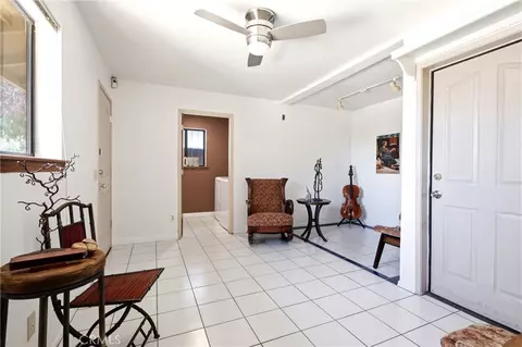 Entry Way - 18595 Verano, Hesperia, CA 92345 photo 5 of 7