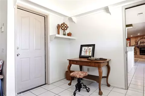 Entry Way - 18595 Verano, Hesperia, CA 92345 photo 6 of 7