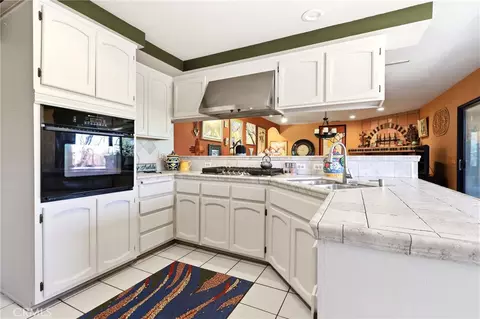 Kitchen - 18595 Verano, Hesperia, CA 92345 photo 2 of 5