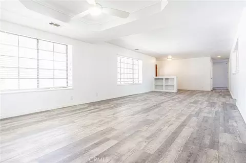 Living - 13114 Choco, Apple Valley, CA 92308 photo 6 of 16
