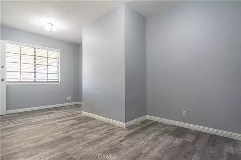 Living - 13114 Choco, Apple Valley, CA 92308 photo 13 of 16