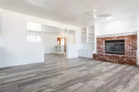 Living - 13114 Choco, Apple Valley, CA 92308 photo 11 of 16
