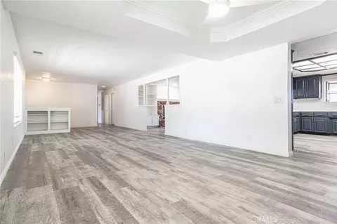 Living - 13114 Choco, Apple Valley, CA 92308 photo 4 of 16