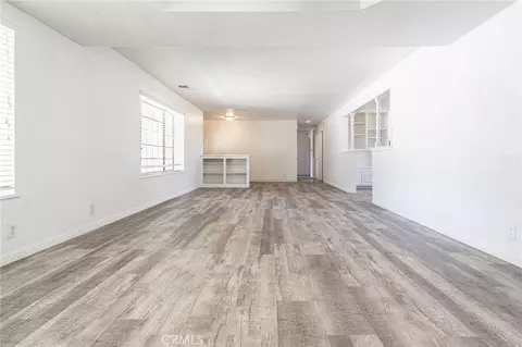 Living - 13114 Choco, Apple Valley, CA 92308 photo 5 of 16