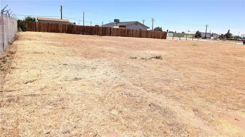 0 Walnut St, Hesperia, CA 92345