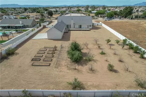 View/Area - 14042 Estero, Victorville, CA 92392 photo 5 of 6
