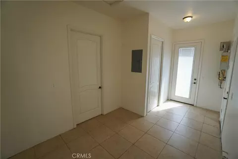 Entry Way - 14042 Estero, Victorville, CA 92392 photo 3 of 3