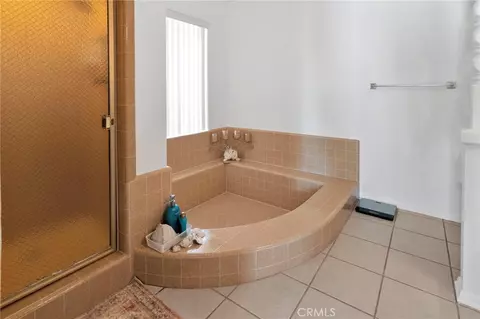 Bath - 20360 Eyota, Apple Valley, CA 92308 photo 4 of 5