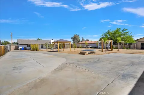 Exterior - 15454 Tuscola, Apple Valley, CA 92307 photo 14 of 21