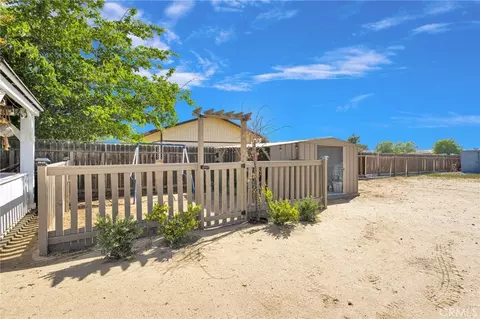 Exterior - 15454 Tuscola, Apple Valley, CA 92307 photo 17 of 21