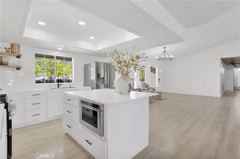 Kitchen - 15454 Tuscola, Apple Valley, CA 92307 photo 3 of 5