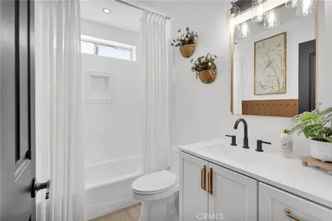 Bath - 15454 Tuscola, Apple Valley, CA 92307 photo 5 of 7