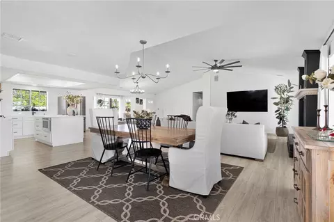 Dining - 15454 Tuscola, Apple Valley, CA 92307 photo 3 of 3