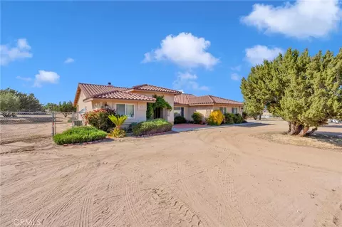 8626 Coyote Trl, Oak Hills, CA 92344