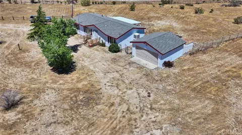 12133 Buttonwood, Phelan, CA 92371 photo 2