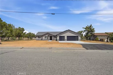 18090 Hinton St, Hesperia, CA 92345