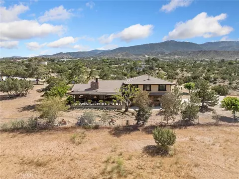 984 Pinon Rd, Pinon Hills, CA 92372