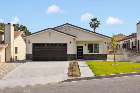 17745 Vista Point Dr, Victorville, CA 92395