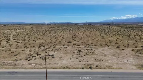 2 Air Expy, Adelanto, CA 92301
