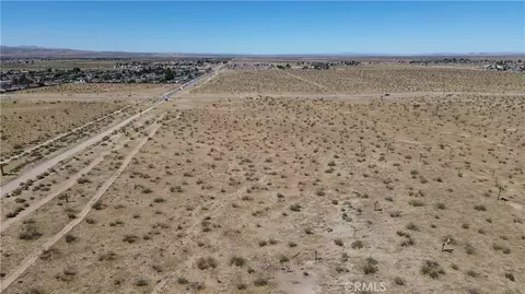 25 Aster, Adelanto, CA 92301 photo 14