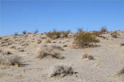 20 Skyranch Rd, Adelanto, CA 92301 photo 12