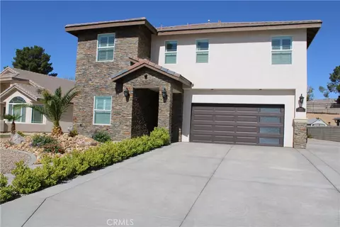 27404 Outrigger Ln, Helendale, CA 92342
