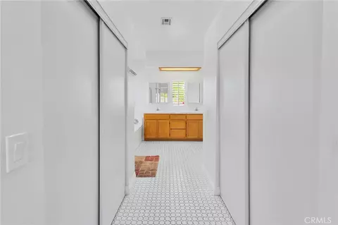 Entry Way - 12784 Skyline Rnch, Apple Valley, CA 92308 photo 1 of 2
