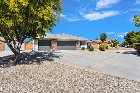 Exterior - 12784 Skyline Rnch, Apple Valley, CA 92308 photo 5 of 20