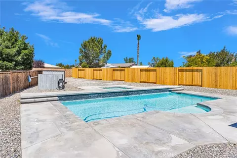 Exterior - 12784 Skyline Rnch, Apple Valley, CA 92308 photo 15 of 20