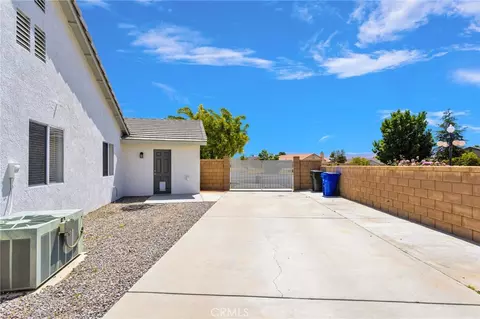 Exterior - 12784 Skyline Rnch, Apple Valley, CA 92308 photo 19 of 20
