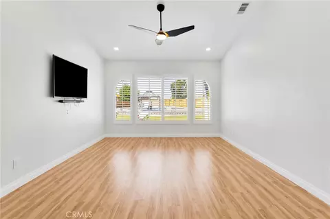 Living - 12784 Skyline Rnch, Apple Valley, CA 92308 photo 1 of 5