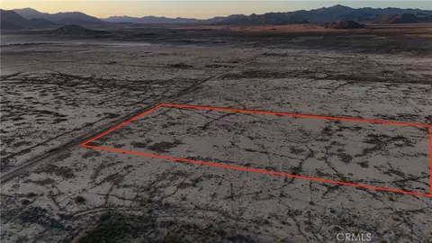 732 Locust Ave, Lucerne Valley, CA 92356