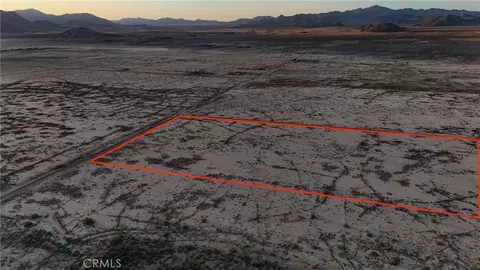 732 Locust Ave, Lucerne Valley, CA 92356